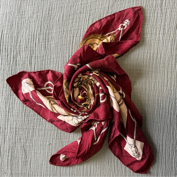 Hermes silk scarf - Picture 2 of 10